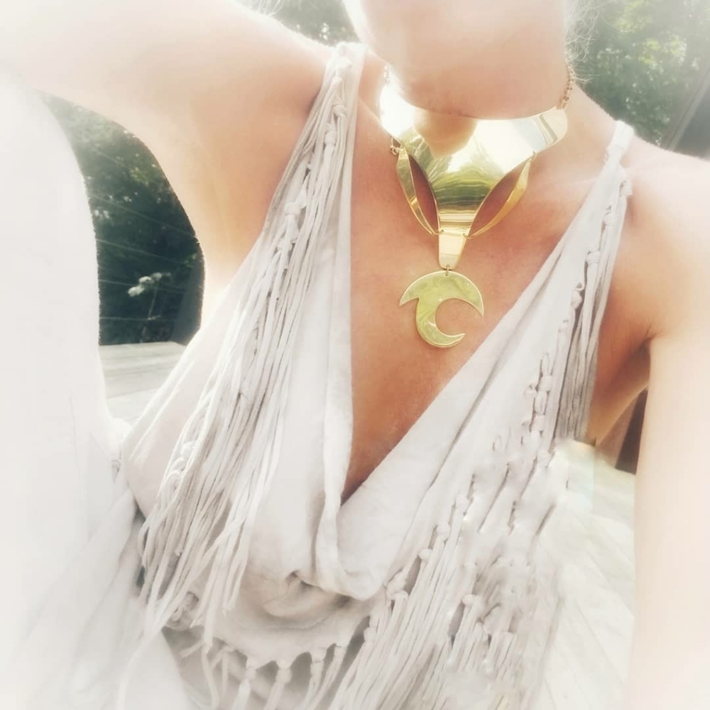 Modern sculptural collar choker necklace bisjoux